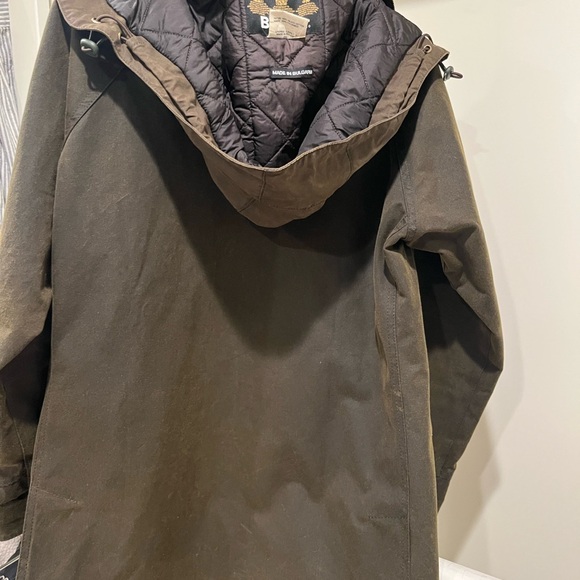 Barbour Acorn Jacket - Picture 5 of 9